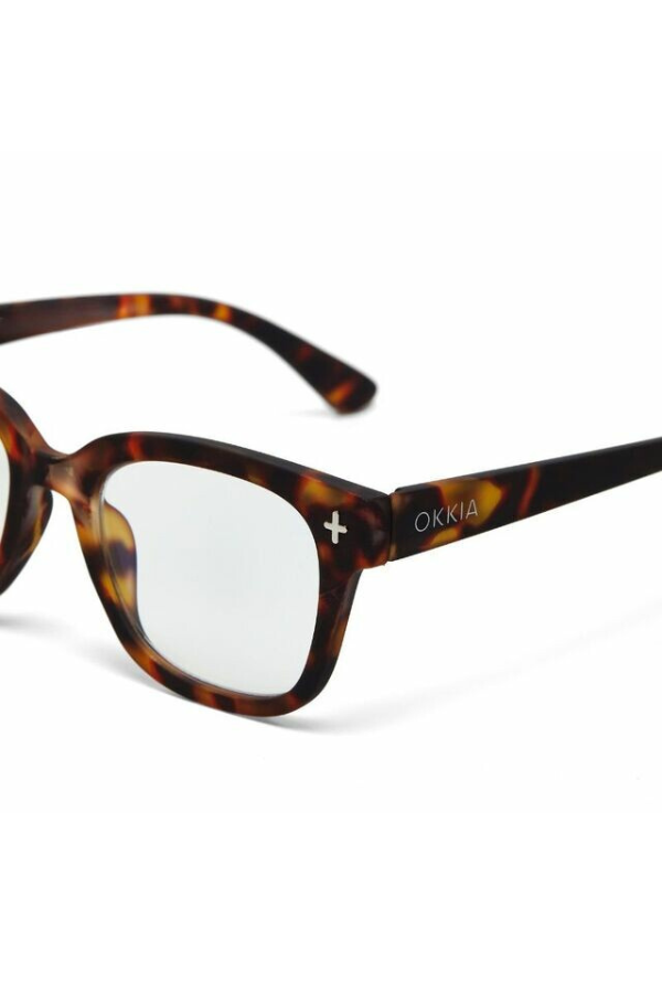 Okkia Giovanni Readers (Available in Two Colours)