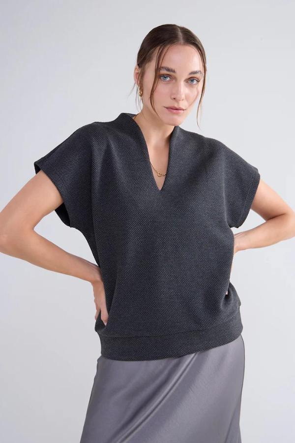 Summum V-Neck Waffle Sweater