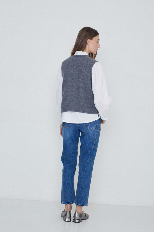 Yerse Button Down Vest