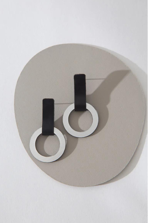 Mies Circle Earrings