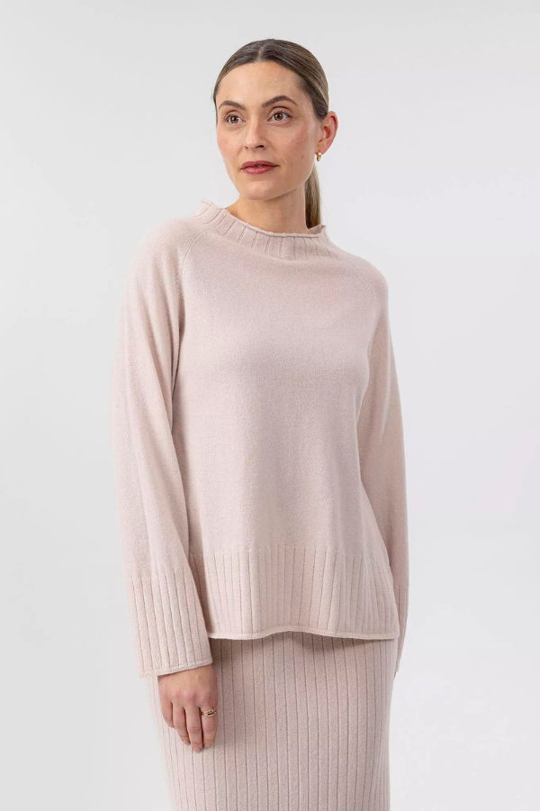 Holebrook Kristina Crew Neck Raglan Sweater (Available in Two Colours)