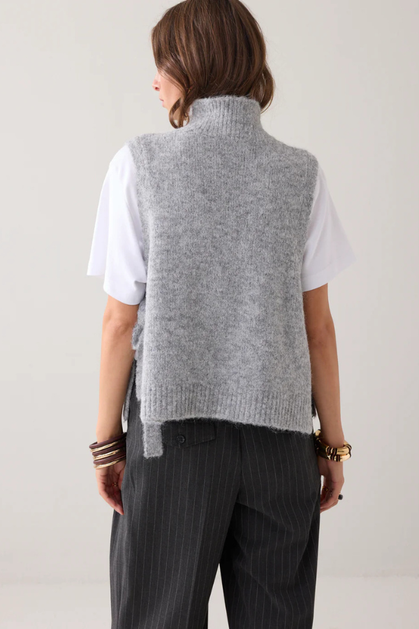 Summum Embellished Spencer Cozy Knit Vest