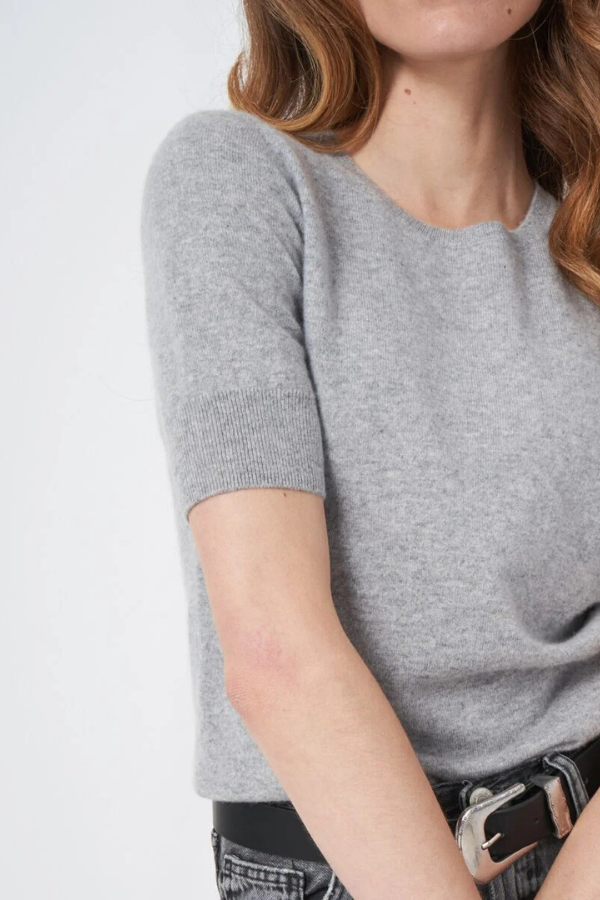 Repeat Crew Neck Cashmere Sweater