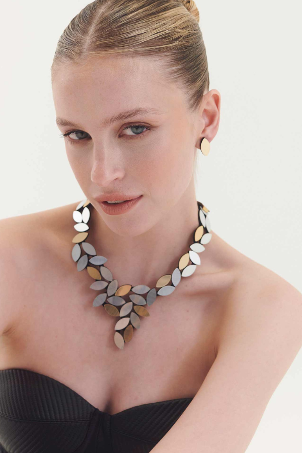 Kate Leaves Necklace