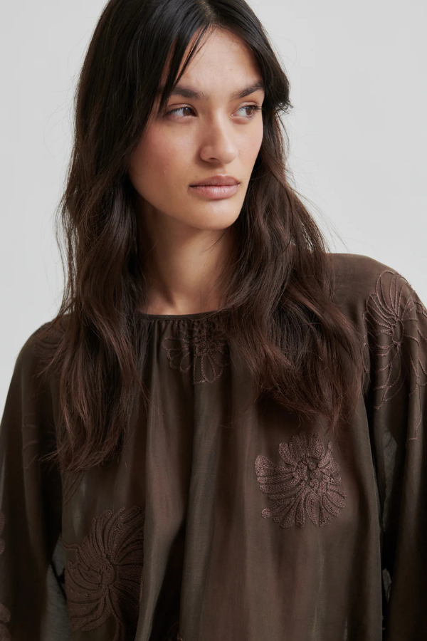 Second Female Cropped Floral Blouse (Available in Two Colours)