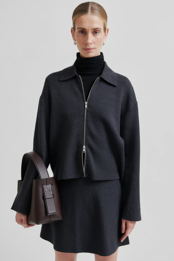 Second Female Collard Zipper Cardigan