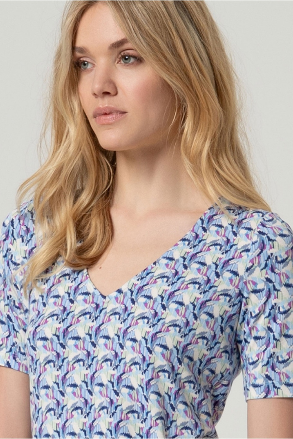 Surkana Fitted V-Neck Shirt (Available in Multiple Sizes)