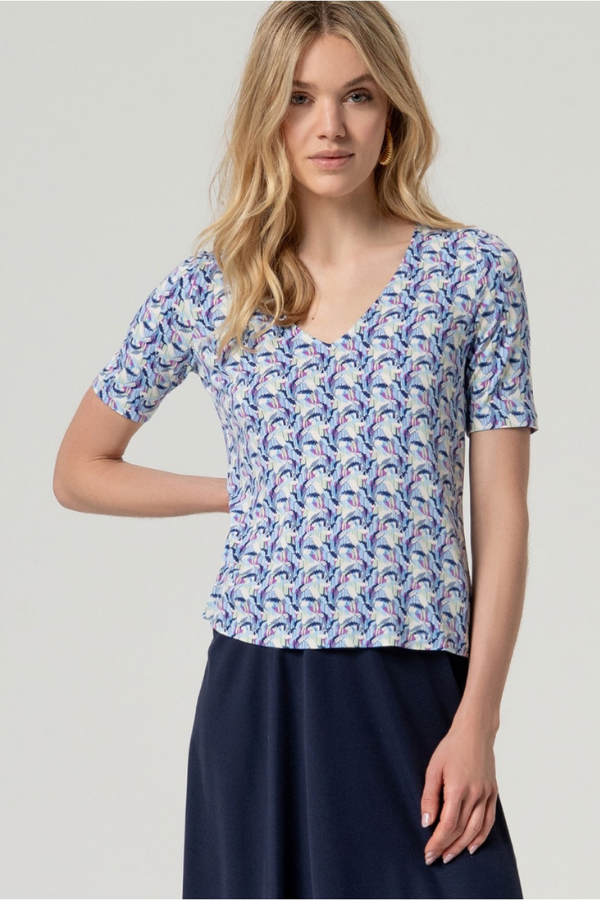 Surkana Fitted V-Neck Shirt (Available in Multiple Sizes)