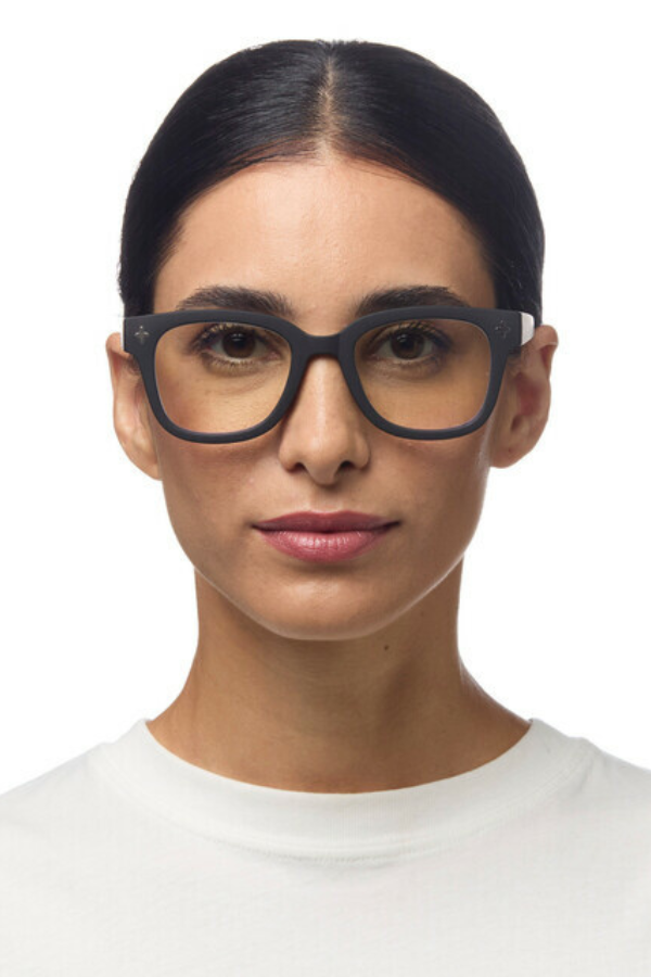 Okkia Giovanni Readers (Available in Two Colours)